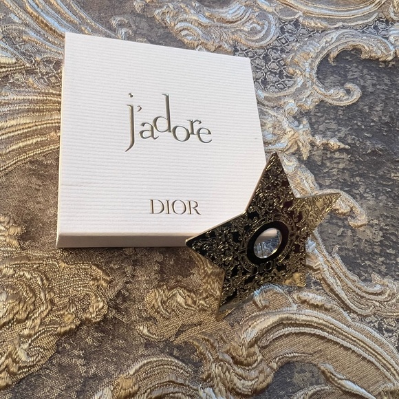 2pc. Dior Bundle Set - Picture 2 of 7